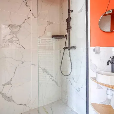 Bright Flat - 3br - 6p - Ternes Paris